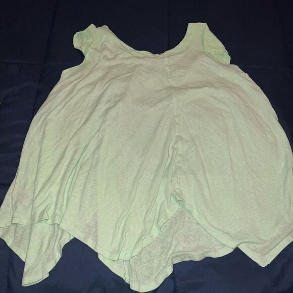 Free People Keep It Casual T-shirt blouse Queen Green size XS - Picture 7 of 7